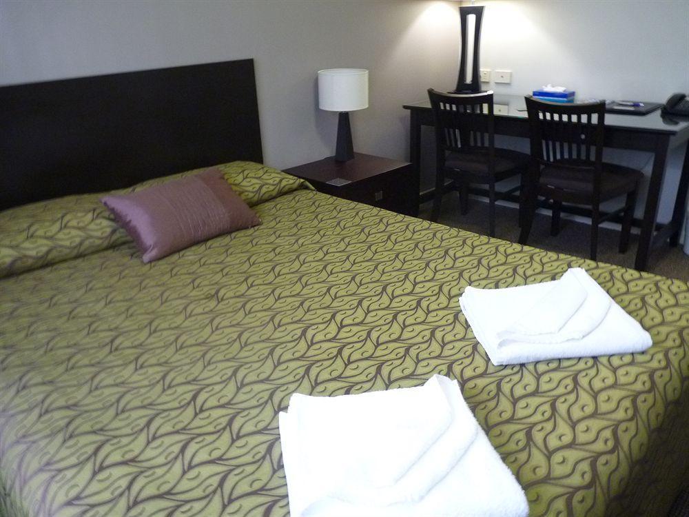 Redcliffe Motor Inn מראה חיצוני תמונה