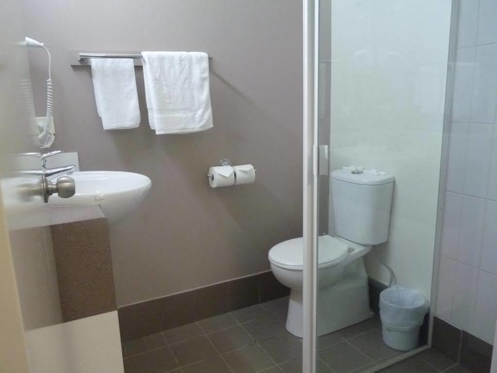 Redcliffe Motor Inn מראה חיצוני תמונה