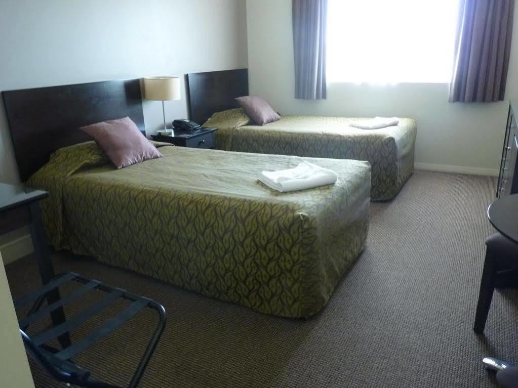 Redcliffe Motor Inn מראה חיצוני תמונה