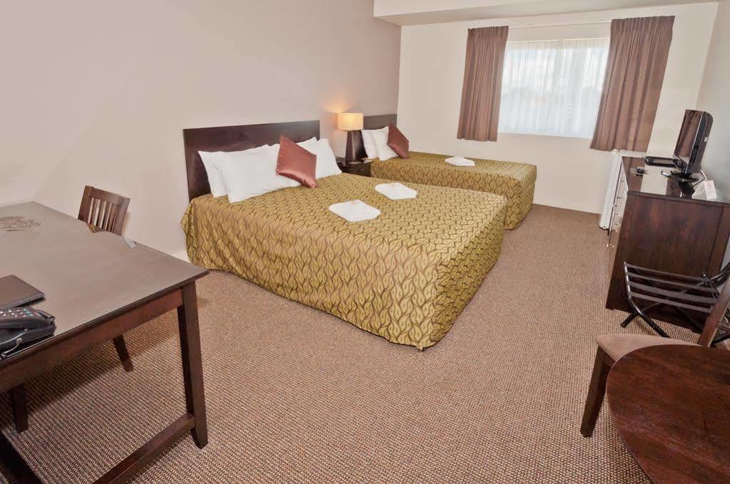 Redcliffe Motor Inn מראה חיצוני תמונה