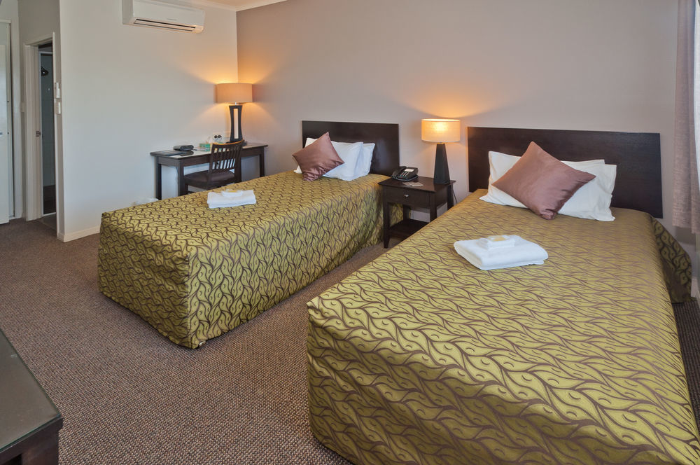 Redcliffe Motor Inn מראה חיצוני תמונה